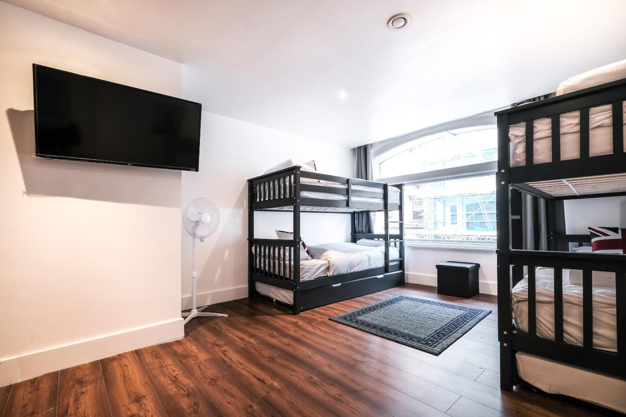 Spacious Apartment In Piccadilly Sleep 6 Vrb London Eksteriør bilde